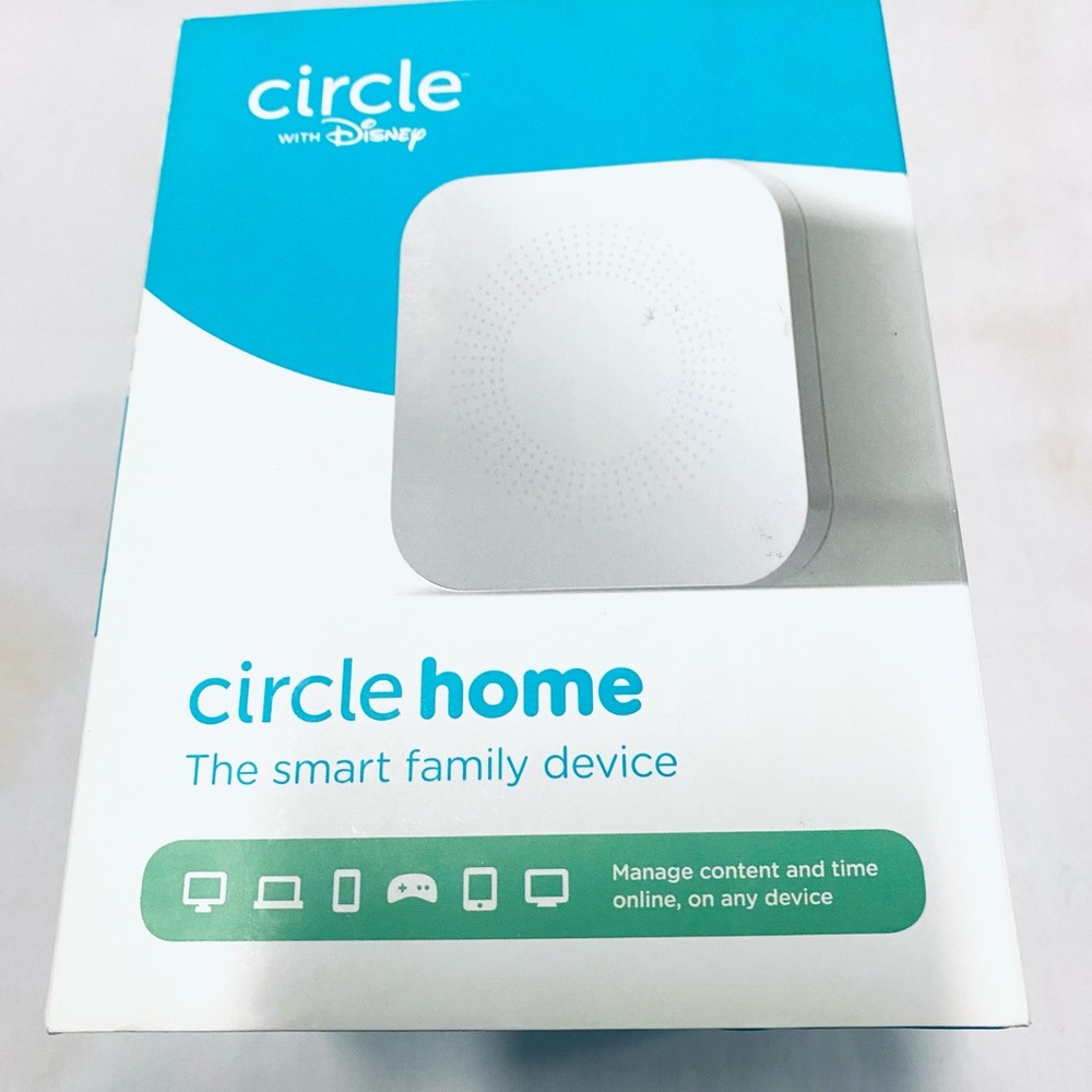 Circle G Home Smart Family Device - White and Blue New Open the Box